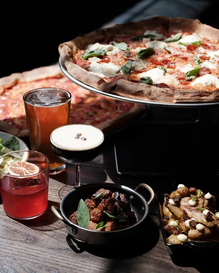 Far Corner pizza